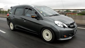 Uji Irit Honda Mobilio