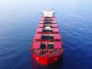 Harga Batu Bara Melesat, Kapal Tongkang Kebanjiran Order Harga Batu Bara Melesat, Kapal Tongkang Kebanjiran Order