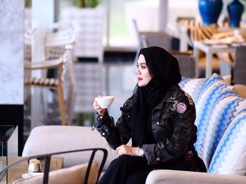 Lelah Berbalas Sindiran dengan Mantan Suami, Sarita Pilih Diam