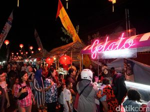 Asyik! Banyuwangi Punya Pecinan Street Food Halal