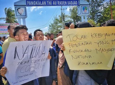 Aksi Unjuk Rasa Warga Natuna Tolak WNI dari Wuhan