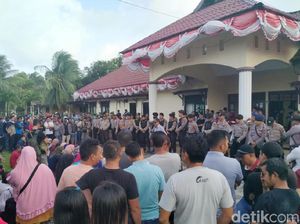 Warga Natuna Diajak Berdialog soal WNI dari Wuhan yang Bakal Diobservasi Warga Natuna Diajak Berdialog soal WNI dari Wuhan yang Bakal Diobservasi