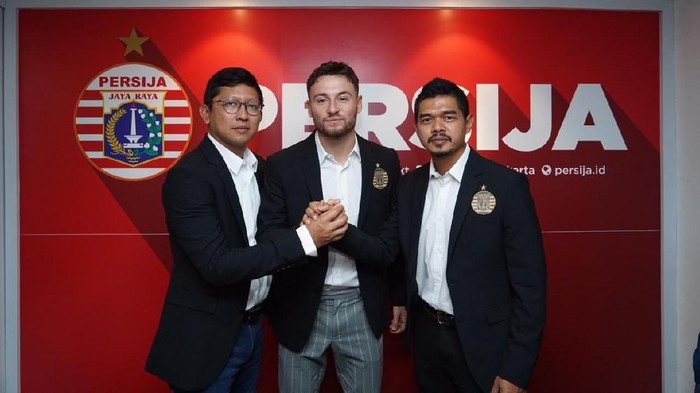 Marc Anthony Klok resmi diperkenalkan sebagai pemain baru Persija Jakarta, Jumat (31/1/2020).