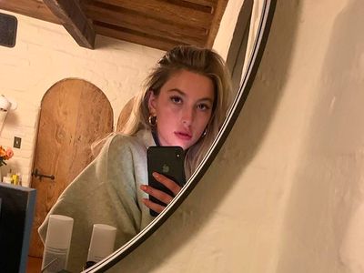 Eve Jobs, Sahabat Jennifer Gates yang Cantik Menawan