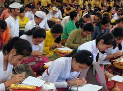 Memaknai Bulan Bahasa