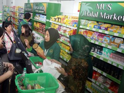 Berdayakan Ekonomi Umat Lewat UMKM