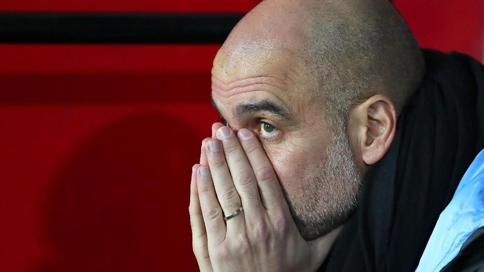 SHEFFIELD, ENGLAND - JANUARY 21: Pep Guardiola, Manager of Manchester City looks on prior to the Premier League match between Sheffield United and Manchester City at Bramall Lane on January 21, 2020 in Sheffield, United Kingdom. (Photo by Catherine Ivill/Getty Images)