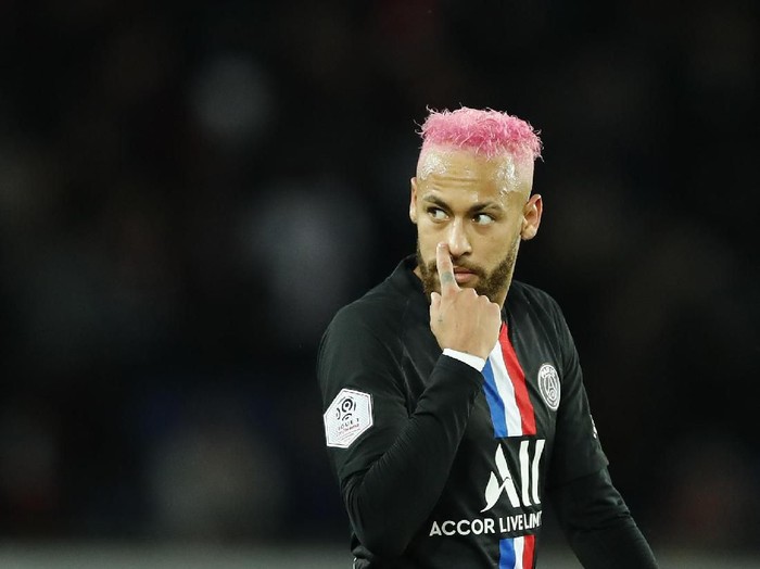 PSG's Neymar reacts during the French League One soccer match between Paris-Saint-Germain and Montpellier at the Parc des Princes stadium in Paris, Saturday Feb. 1, 2020. (AP Photo/Christophe Ena)