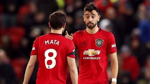 Kartu Kuning dan MU Gagal Menang di Debut Fernandes