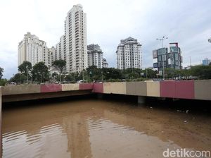 Kering di Underpass Kemayoran Hanya Berusia Sepekan Kering di Underpass Kemayoran Hanya Berusia Sepekan
