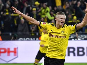 59 Menit 5 Gol, Haaland Jadi Pemain Terbaik Bundesliga di Januari