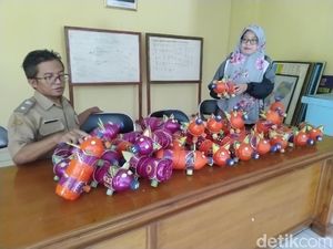 1.000 Celengan dari Desa Ciamis Dorong Warga Taat Bayar Pajak 1.000 Celengan dari Desa Ciamis Dorong Warga Taat Bayar Pajak