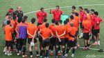 Marco Motta dan Marc Klok Jalani Sesi Latihan Bersama Persija