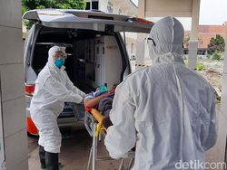 Alasan Virus COVID-19 Belum Masuk RI, Orang Indonesia Kebal Kuman?