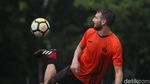 Marco Motta dan Marc Klok Jalani Sesi Latihan Bersama Persija