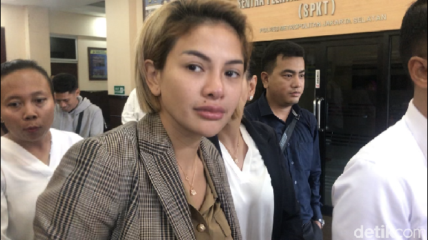 Nikita Mirzani akan dibawa ke kejaksaan