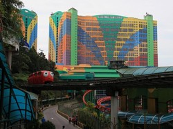 Selain Singapura dan Manila, Lukas Enembe Juga Berjudi di Sini