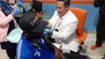 Ekspresi Penggawa Persib Bandung saat Divaksinasi