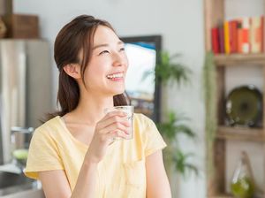 Japanese Water Therapy, Terapi Minum Air Suhu Ruangan untuk Manfaat Ini Japanese Water Therapy, Terapi Minum Air Suhu Ruangan untuk Manfaat Ini