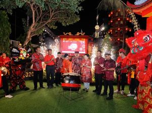Imlek Dirayakan dengan Pesta Meriah di Banyuwangi Imlek Dirayakan dengan Pesta Meriah di Banyuwangi