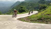 Gowes Hingga ke Atas Awan di Puncak Gunung Gajah