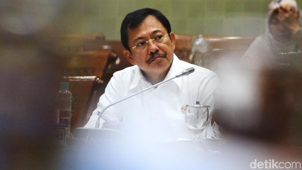 Ekspresi Menkes soal Korona Komunitas Rondo Mempesona Anggota Komisi IX Ribka Tjiptaning dari Fraksi PDIP berbicara soal singkatan korona yakni komunitas rondo mempesona.