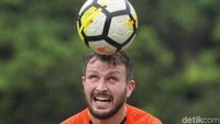 Rencananya, Motta akan diperkenalkan sebagai pemain baru di Kantor Persija pada pukul 13.00 WIB nanti.