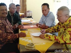 Tak Cukup Kursi,  Bupati Bantul Petahana Gerindra Daftar Via Golkar