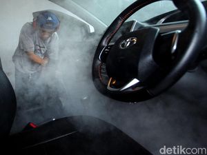 Mobil pun Bisa Mandi Uap Mobil pun Bisa Mandi Uap