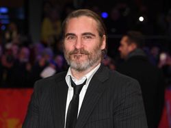 Joaquin Phoenix Ubah Menu Makanan Oscar 2020 Jadi Serba Vegan