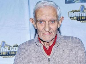 Aktor Star Wars Alan Harris Meninggal, Kenali Kanker Paru yang Diidapnya