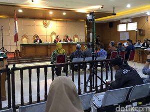 Ahmad Heryawan Akui Pernah Diminta Bantuan Urus Izin Meikarta Ahmad Heryawan Akui Pernah Diminta Bantuan Urus Izin Meikarta