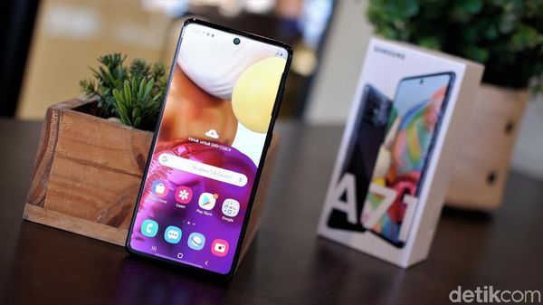Galaxy A71 Tampil Menawan Harga Rp 6 Jutaan
