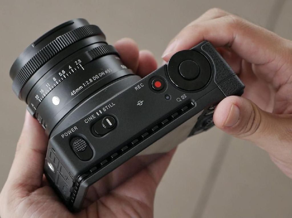 Mending Beli Kamera Jadul High-end atau Baru Tapi Mid-range? Mending Beli Kamera Jadul High-end atau Baru Tapi Mid-range?