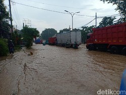 Hujan Guyur Semarang, Jalur Pantura Mangkang Terendam