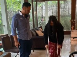 Alami Fraktur di Kaki, Cucu SBY Pakai Tongkat untuk Belajar Jalan