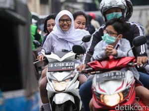 Bandel! Aksi Pelajar Bonceng Tiga hingga Tak Pakai Helm di Jalan