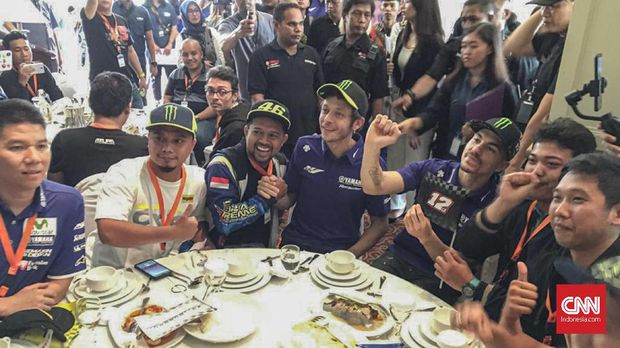 Valentino Rossi mengunjungi Jakarta untuk memberi motivasi kepada para pebalap Indonesia. (