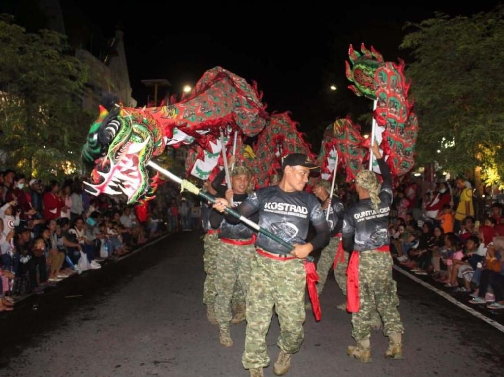 Barongsai Guntur Naga Geni Meriahkan Malioboro Imlek Festival Barongsai Guntur Naga Geni Meriahkan Malioboro Imlek Festival