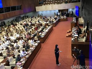 DPR Rapat Bareng Mendagri-Menpora Bahas Persiapan PON Papua