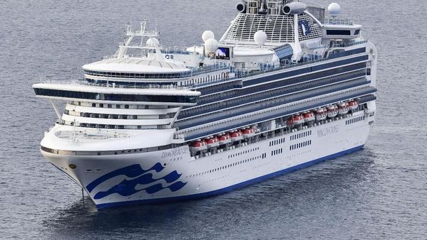 Satu Orang Positif Corona, Seluruh Penumpang Kapal Pesiar Dikarantina