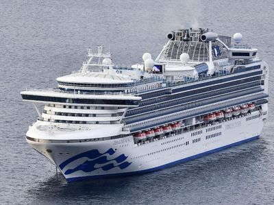 Satu Orang Positif Corona, Seluruh Penumpang Kapal Pesiar Dikarantina