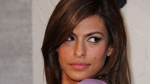 Penampilan Seksi Eva Mendes yang Dibilang Sudah Tua oleh Netizen