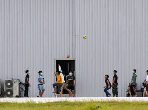 Intip Aktivitas WNI asal Wuhan di Natuna