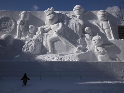 200 Patung Es Meriahkan Festival Salju Sapporo di Jepang