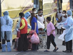 107 WN Malaysia dan Keluarganya Dipulangkan dari Wuhan karena Wabah Corona