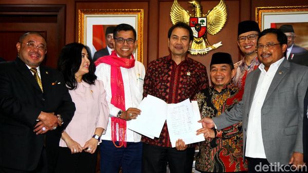 Pimpinan DPR Terima Usulan Pansus Hak Angket Jiwasraya dari PD-PKS