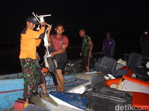 Penampakan Bagian-bagian Pesawat TNI AL yang Mendarat Darurat di Sidoarjo