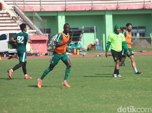 Makan Konate dan David Da Silva Gabung Latihan Persebaya Surabaya