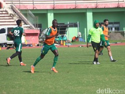 Makan Konate dan David Da Silva Gabung Latihan Persebaya Surabaya